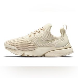WOMENS NIKE PRESTO FLY RUNNING